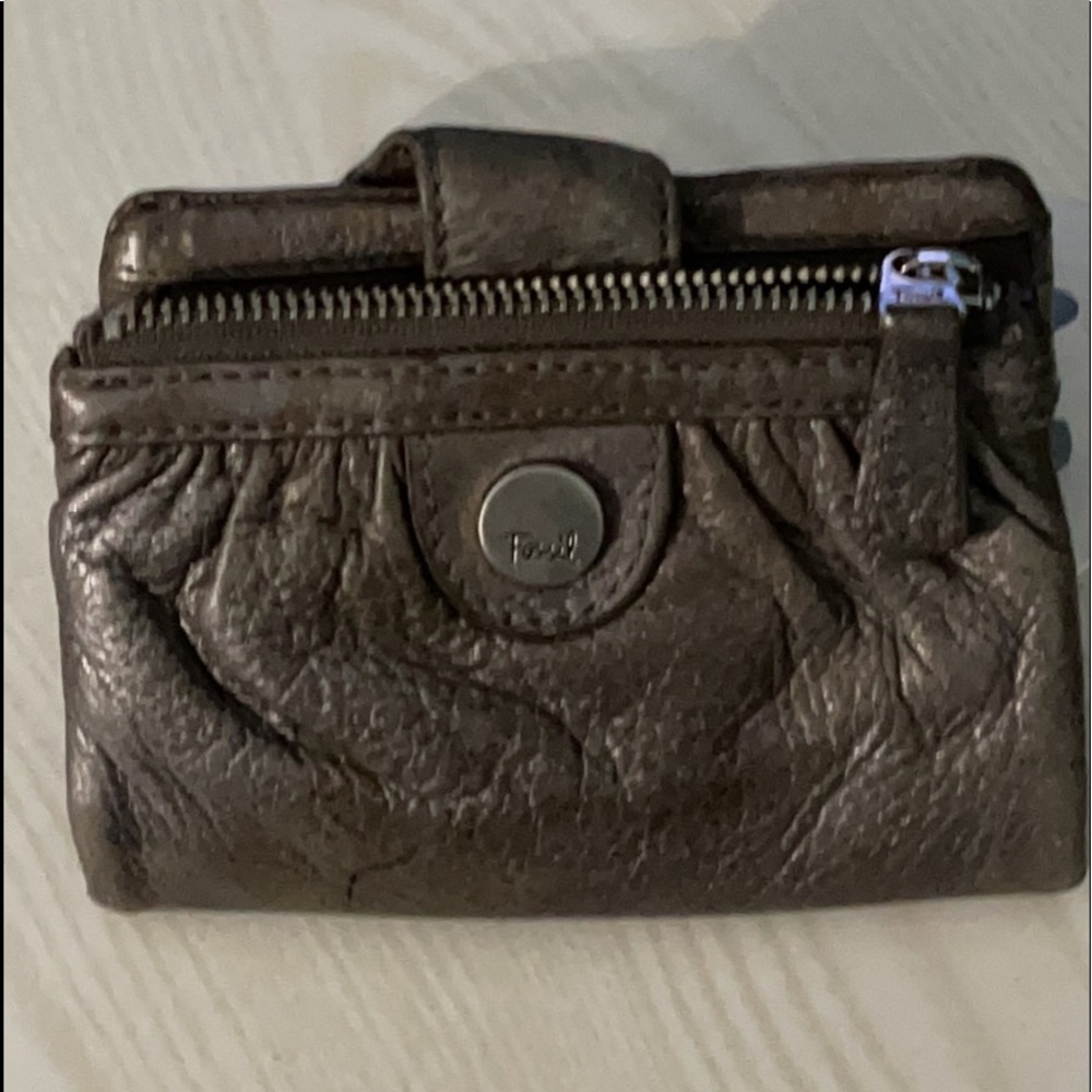 Fossil tri fold wallet